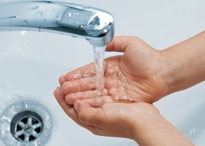 Включили холодную воду!